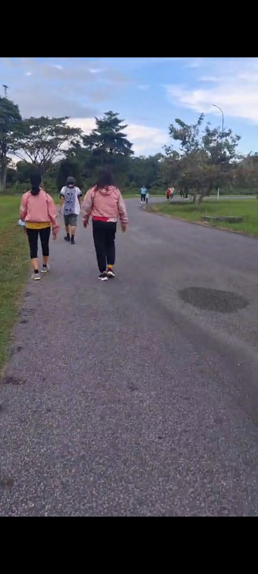 Spot Jogging Rindang Ini Bikin Lari Makin Semangat
